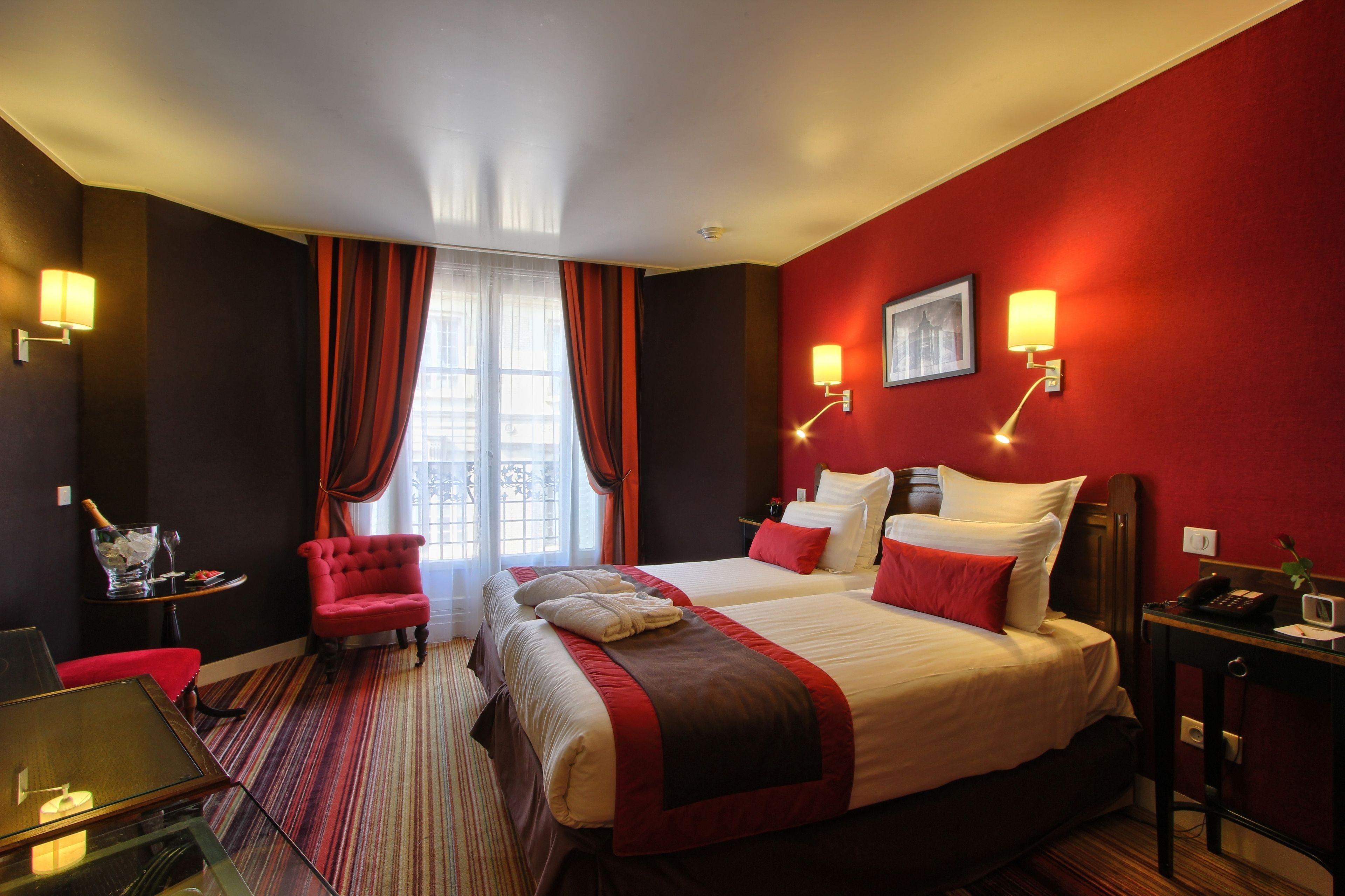 Trianon Rive Gauche Hotel 4*