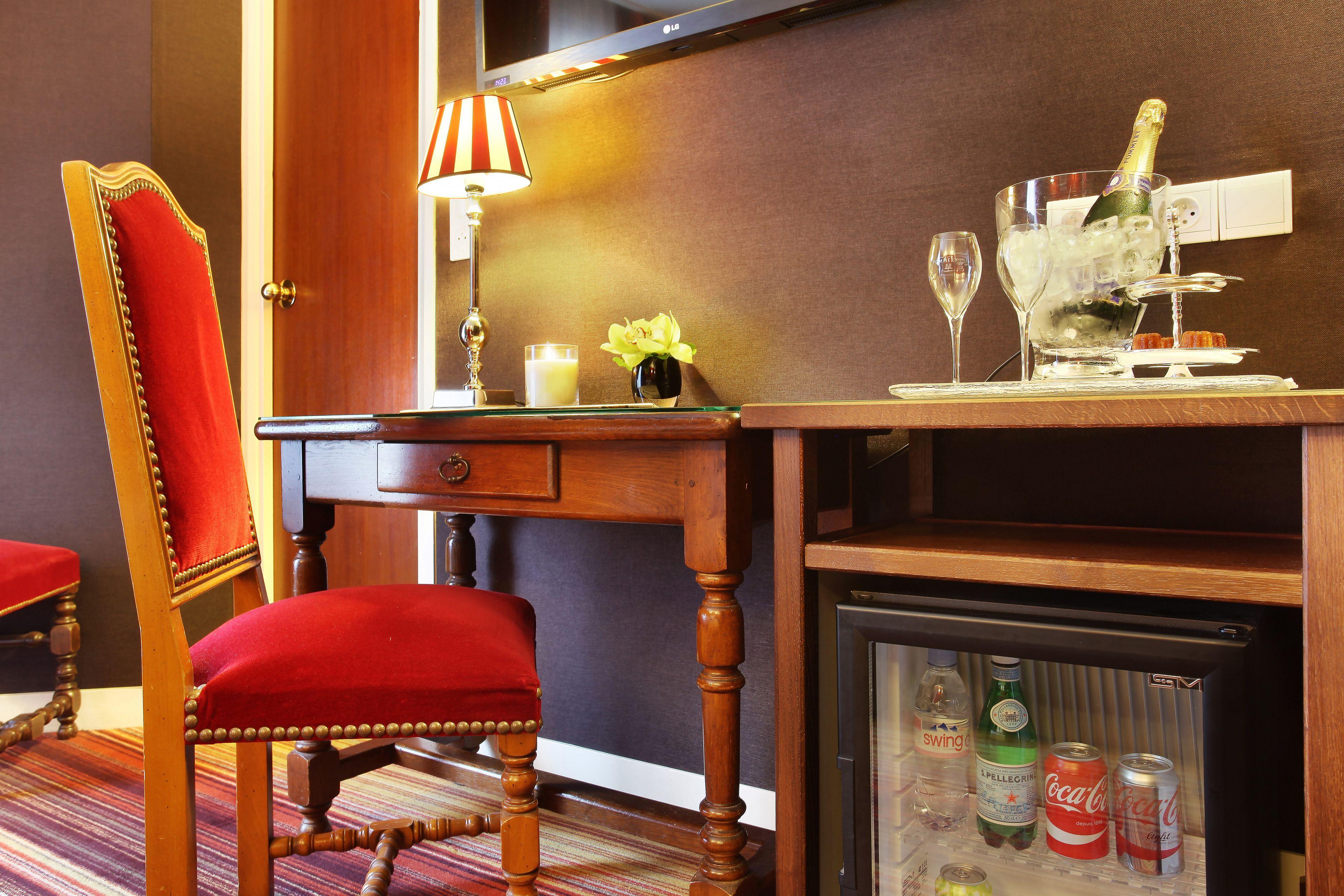 Trianon Rive Gauche Hotel