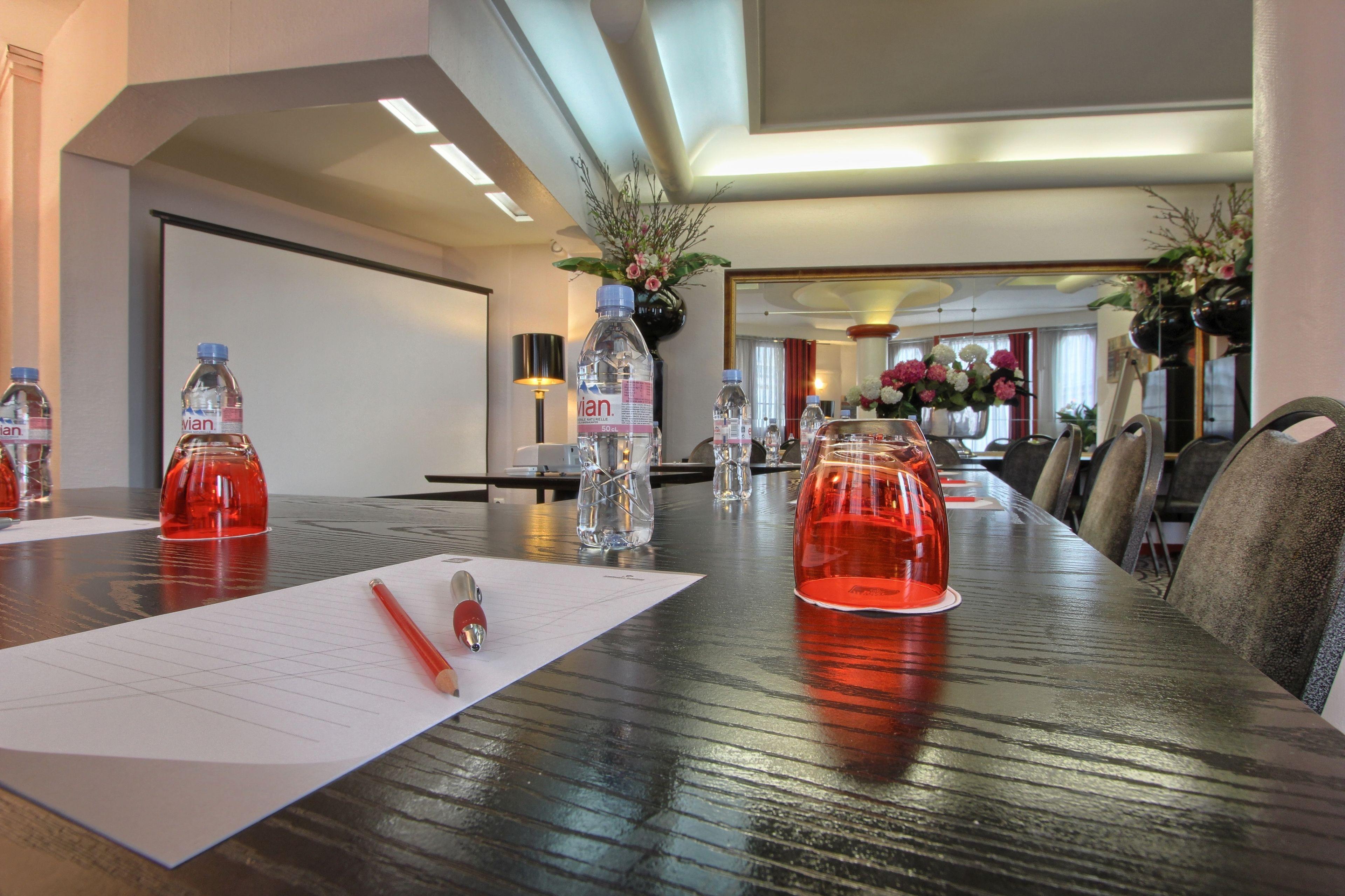 Trianon Rive Gauche Paris