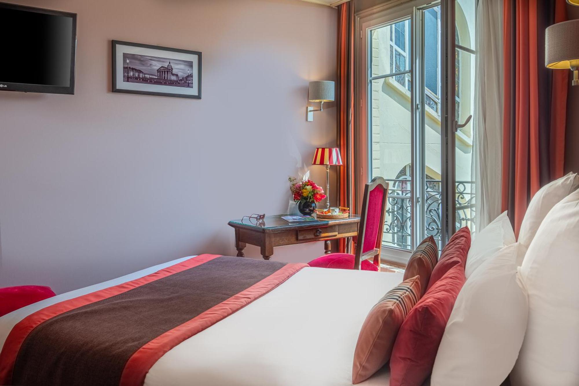 Trianon Rive Gauche 4*