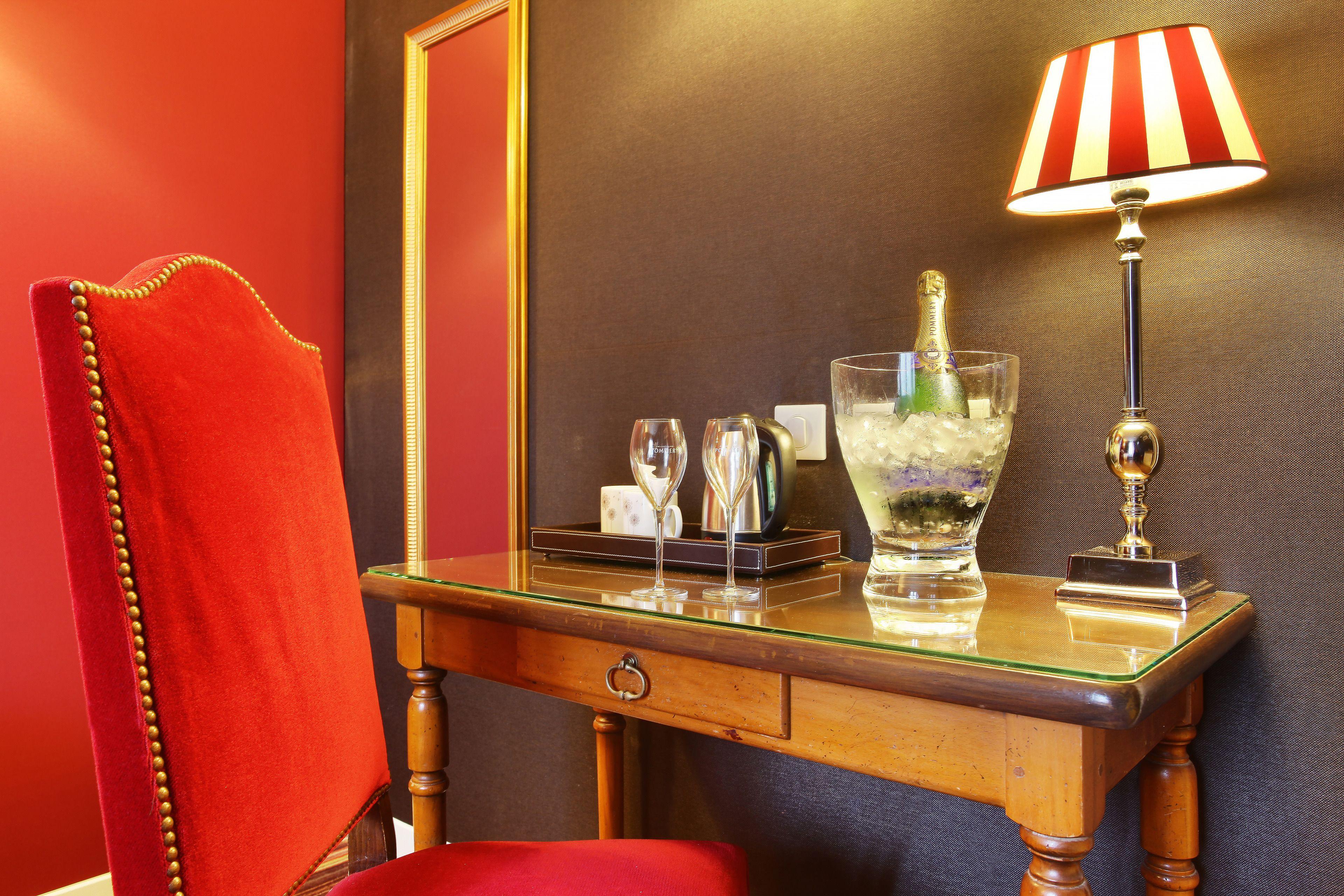 Trianon Rive Gauche Hotel